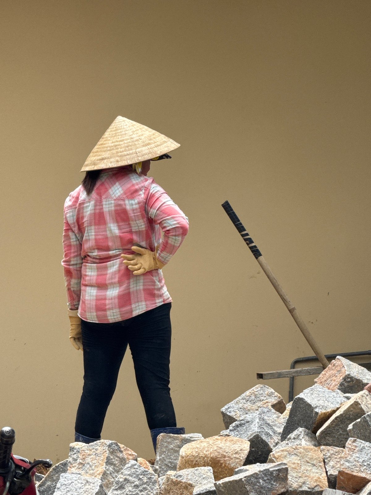 Da Lat street scenes and temple visit moments