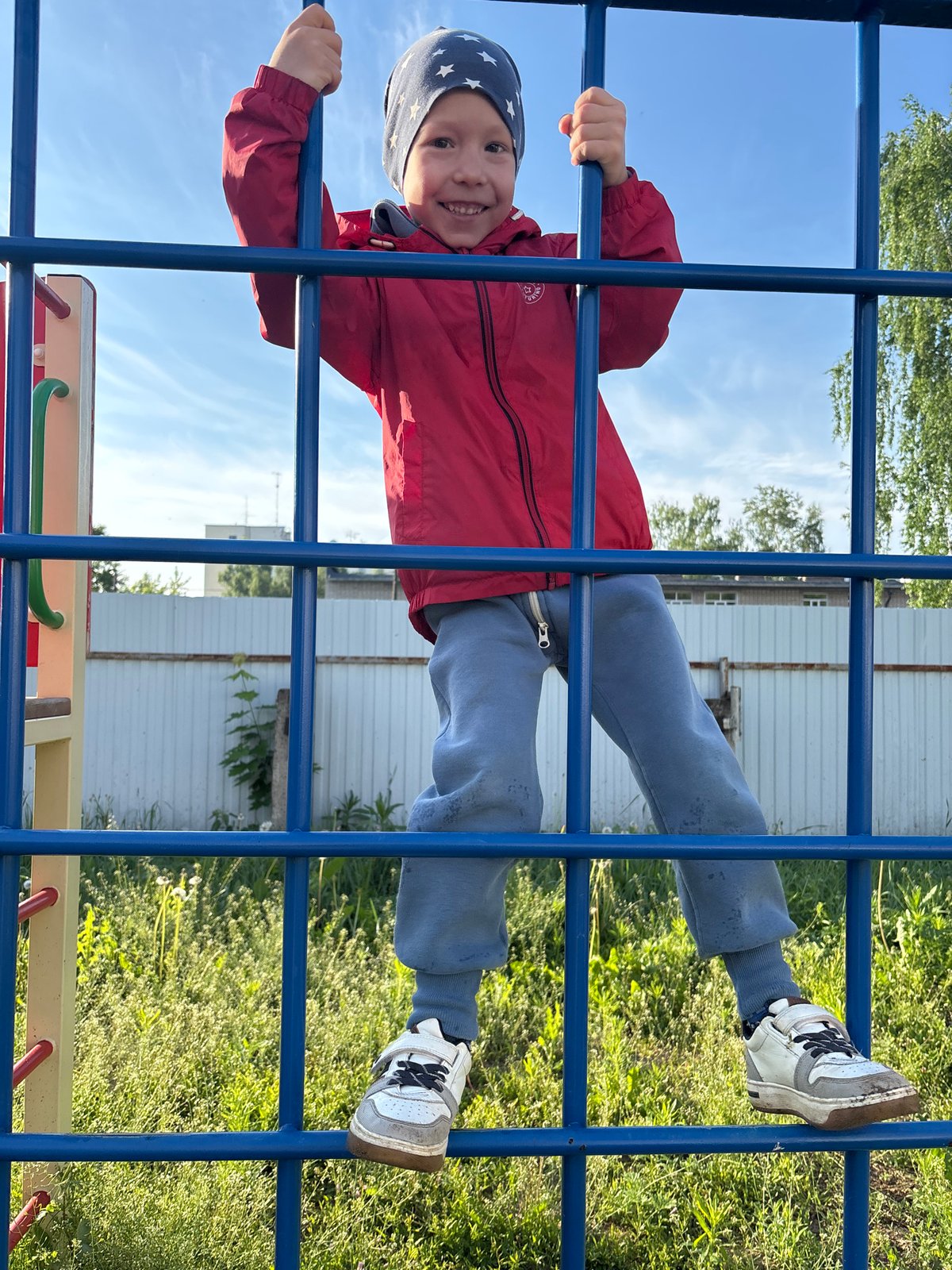 Early morning life moments captured across Chaikovsky, Russia