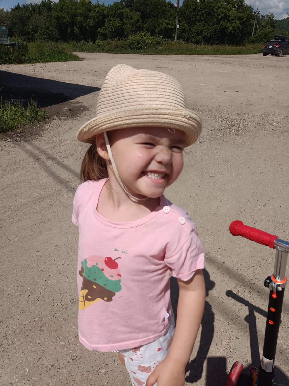 Casual summer morning snapshots in Posad, Russia
