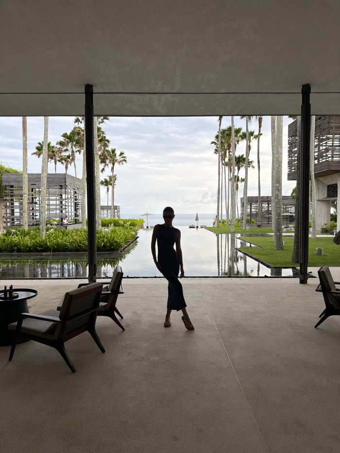Woman spotted at Indonesian resort near ocean-view pool, art installations