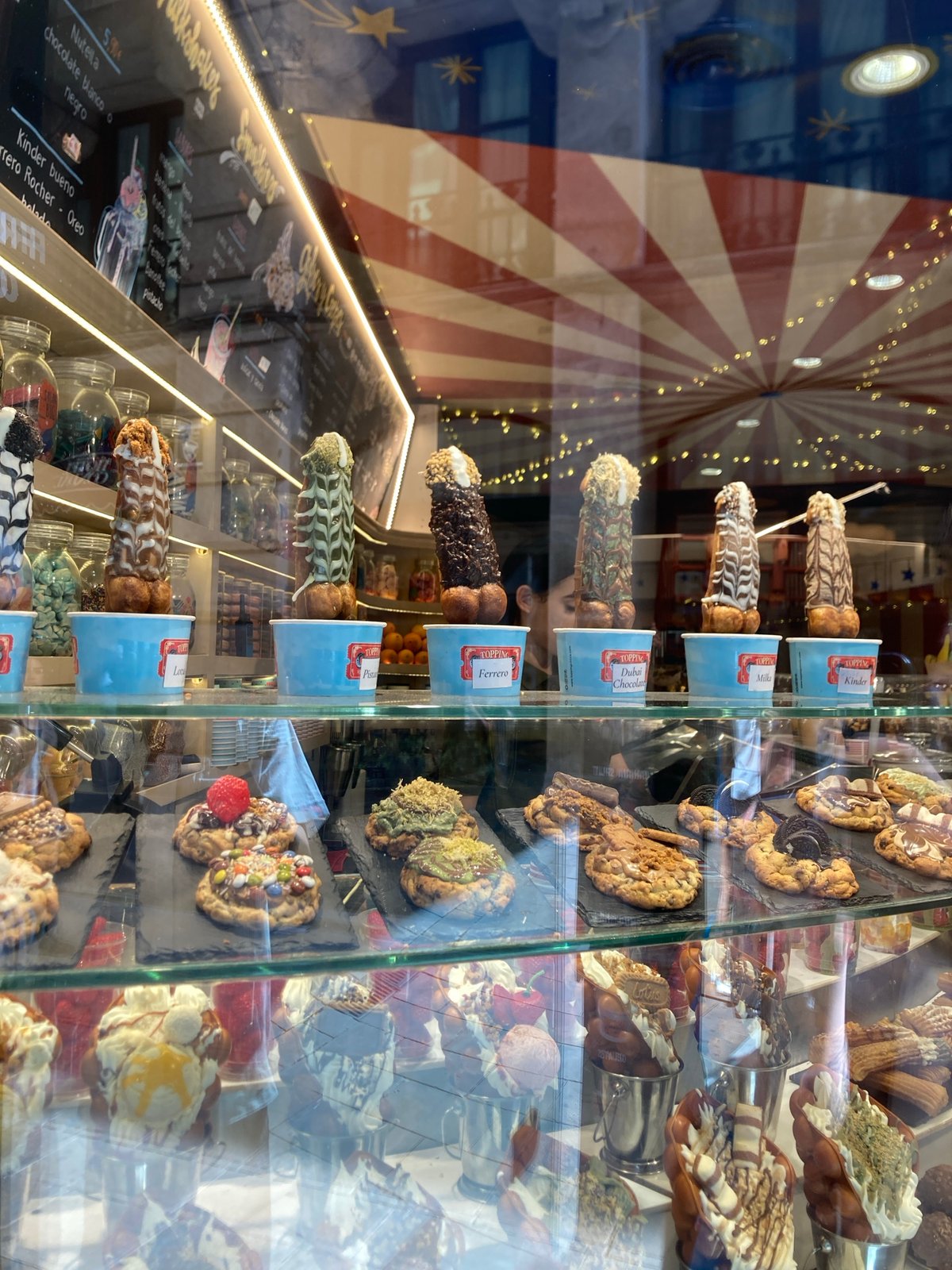 Midday stroll through Barcelona's Gothic Quarter shops and streets