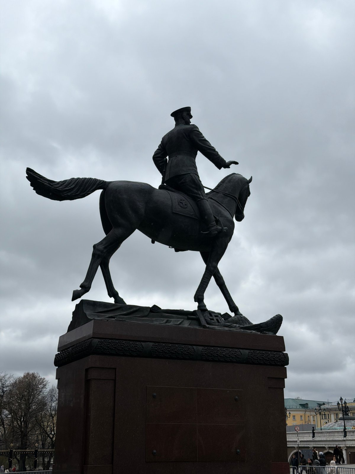 Moscow monuments and daily scenes documented by witness