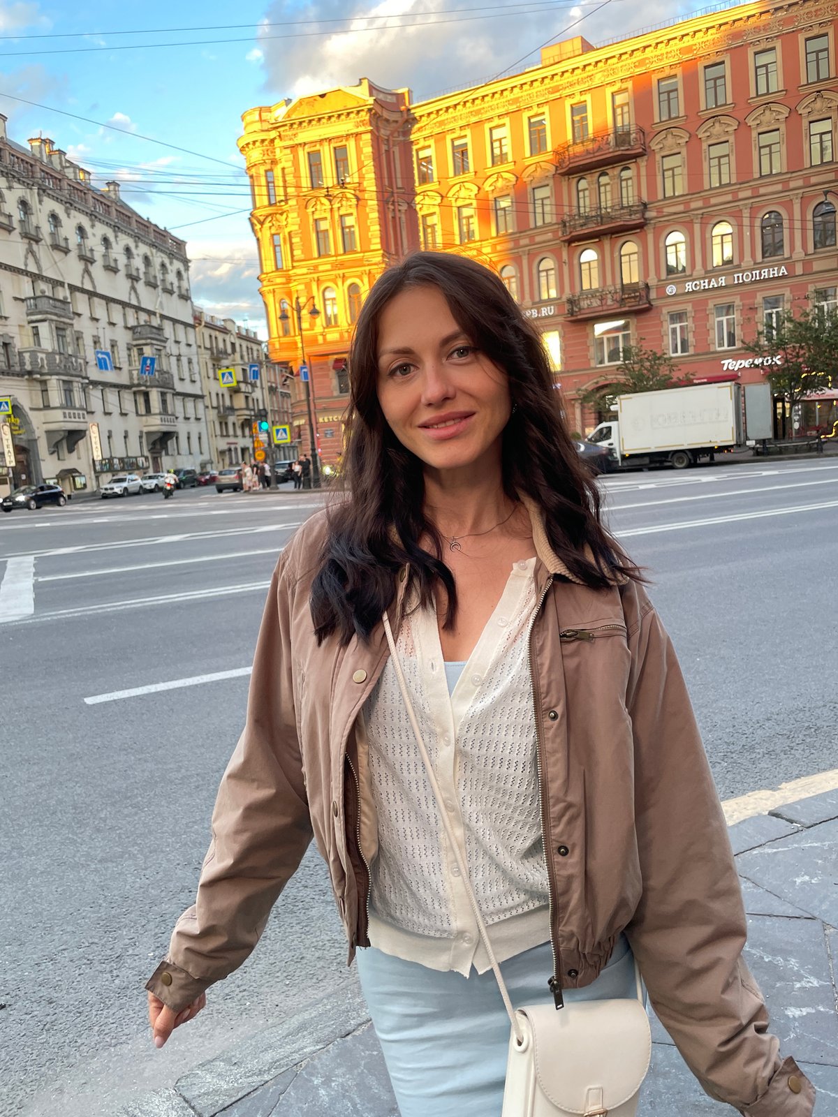 Evening stroll through Saint Petersburg's historic center, golden hour