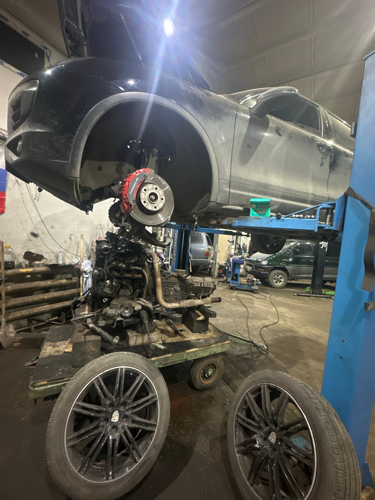 Porsche Cayenne undergoes major engine work at repair shop