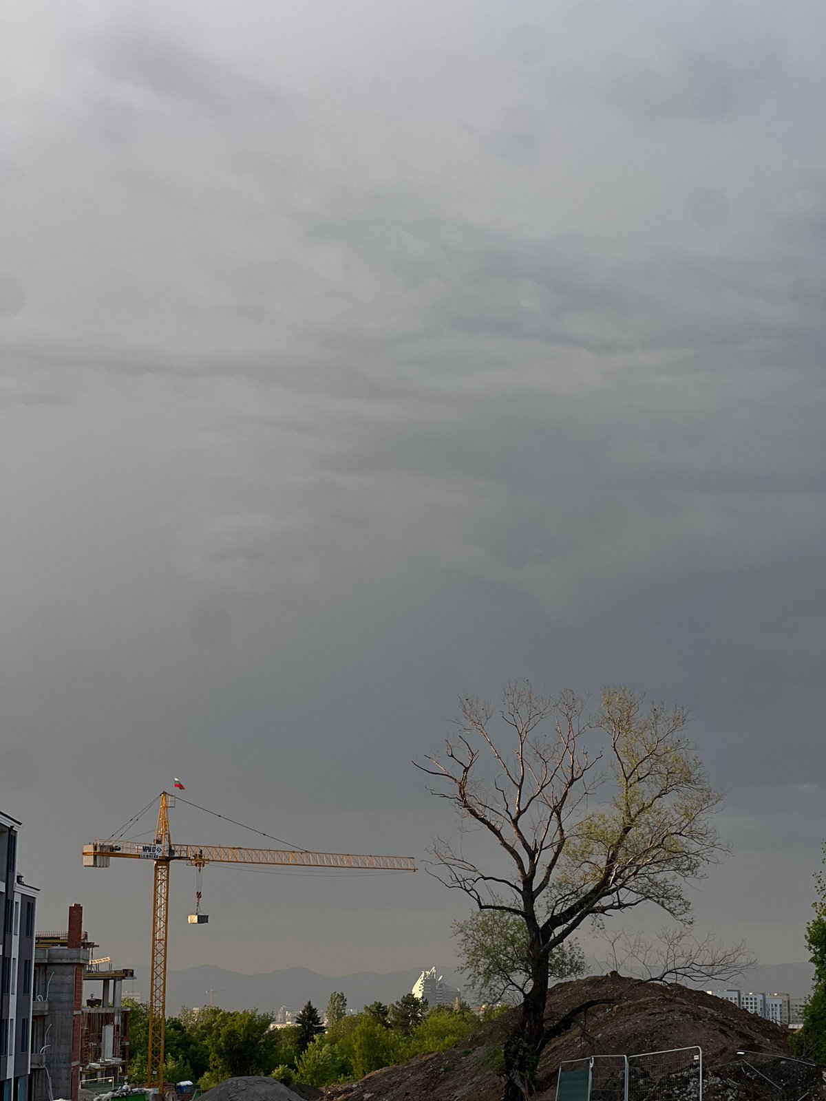Italian-flagged construction crane spotted at Sofia building site