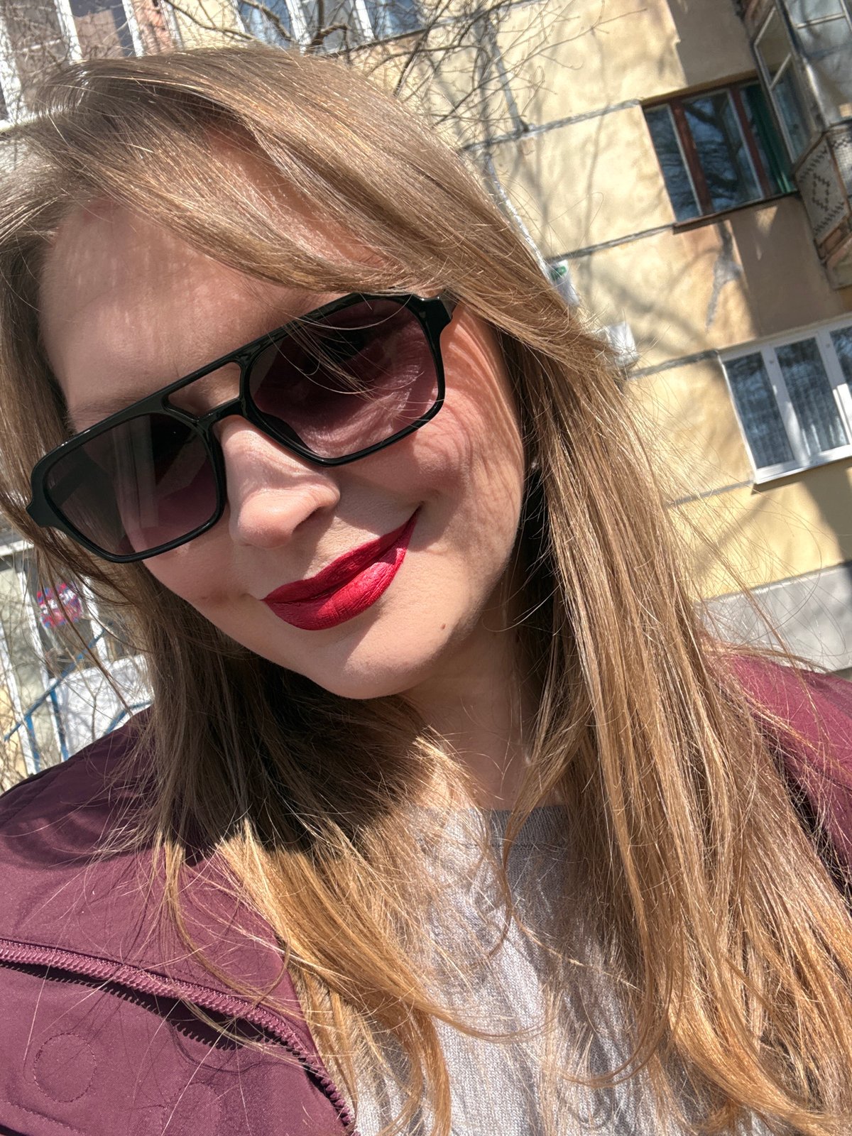 Portrait session documented in vehicle in Izhevsk, Russia