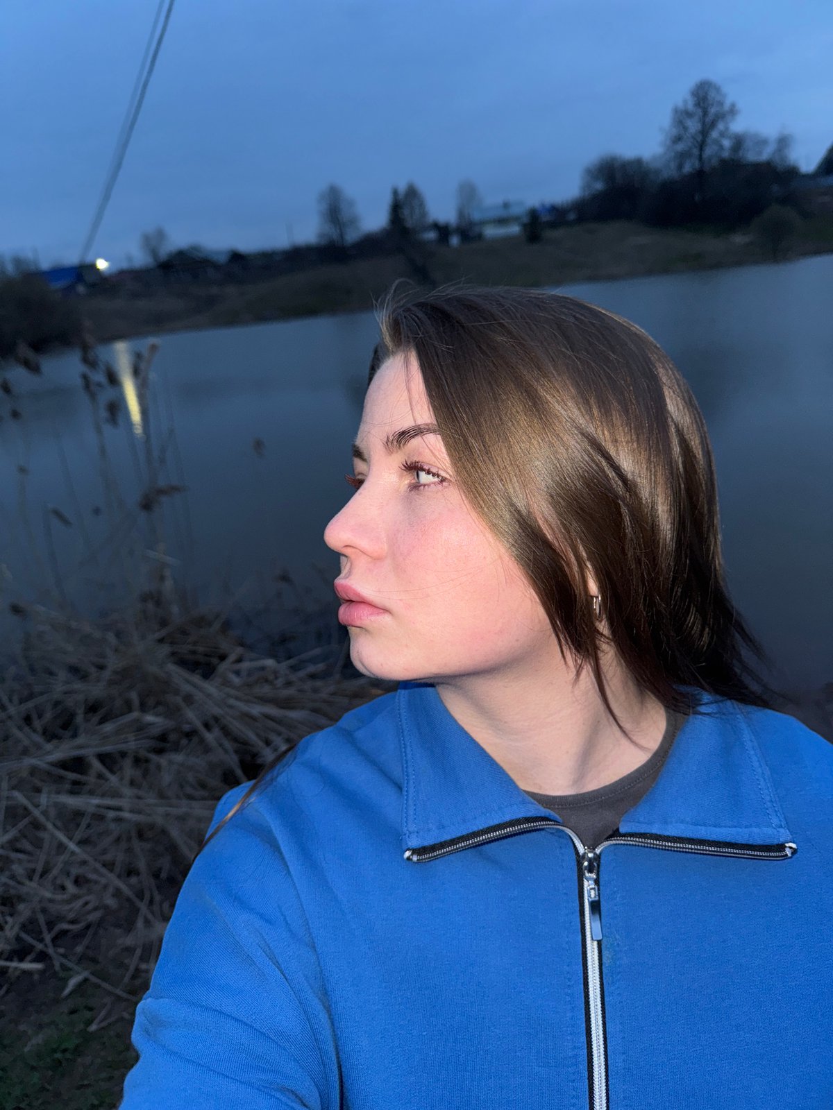 Portrait photos captured in Ol'khovochka, Russia show young woman