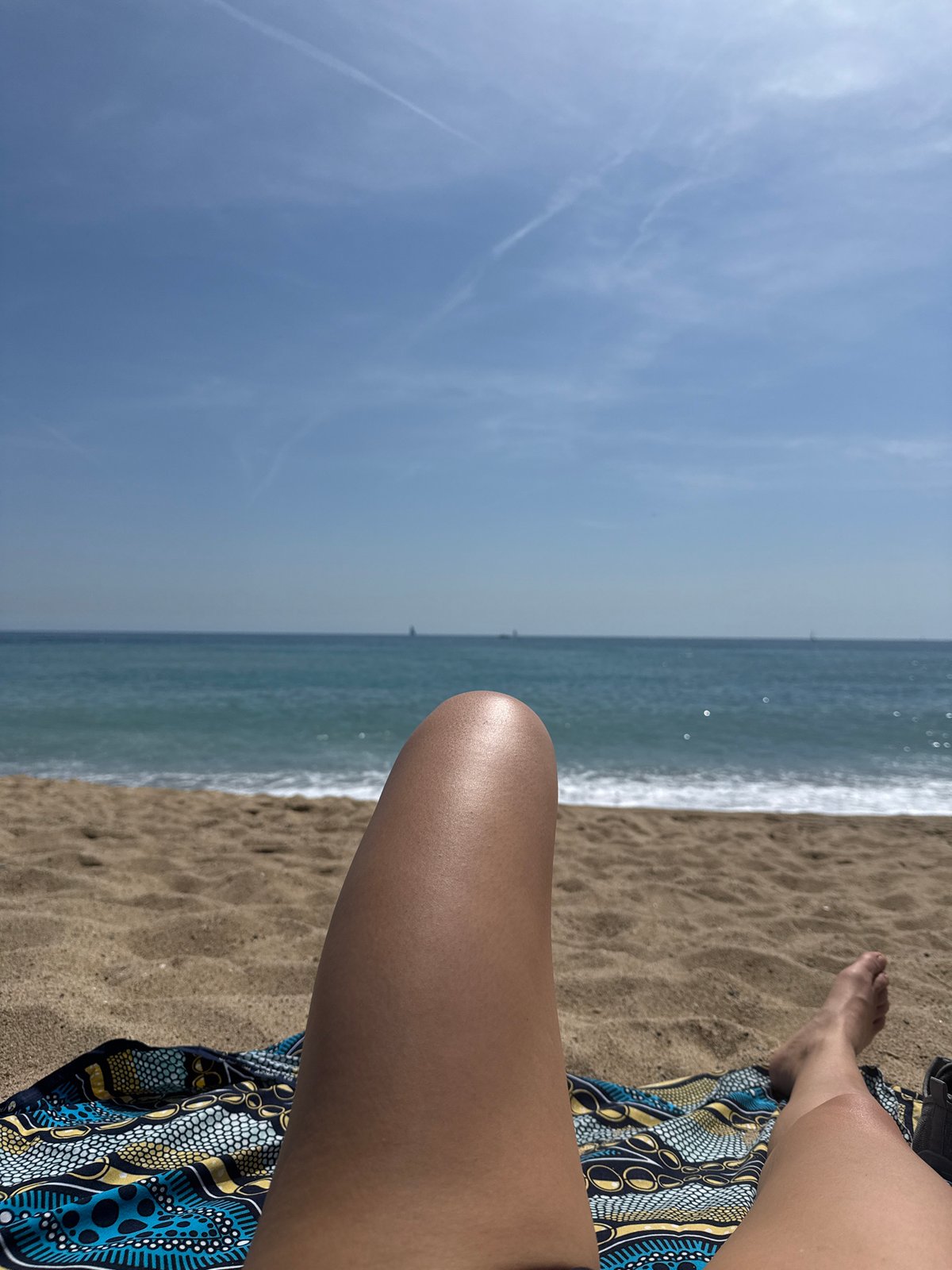 Sunny morning documented at Barcelona's Mediterranean beachfront and promenade