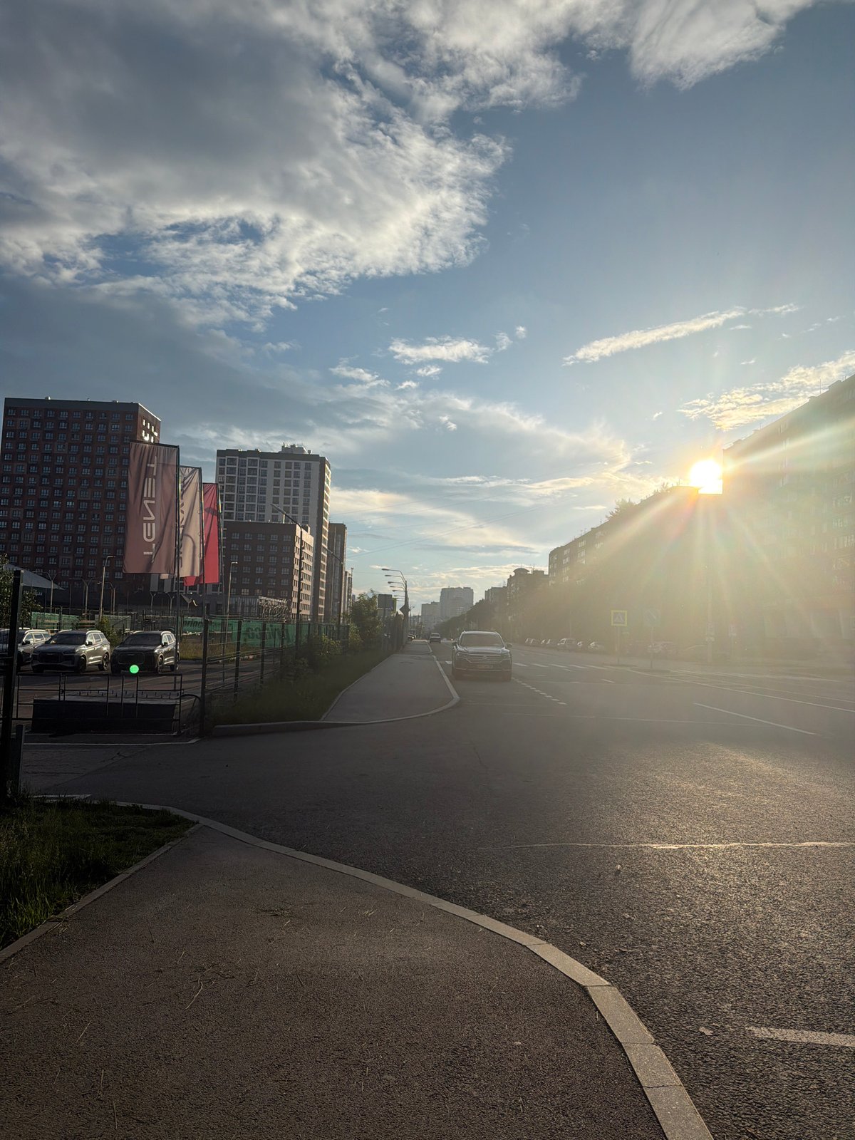 Everyday life documented around Perm supermarket during afternoon shopping
