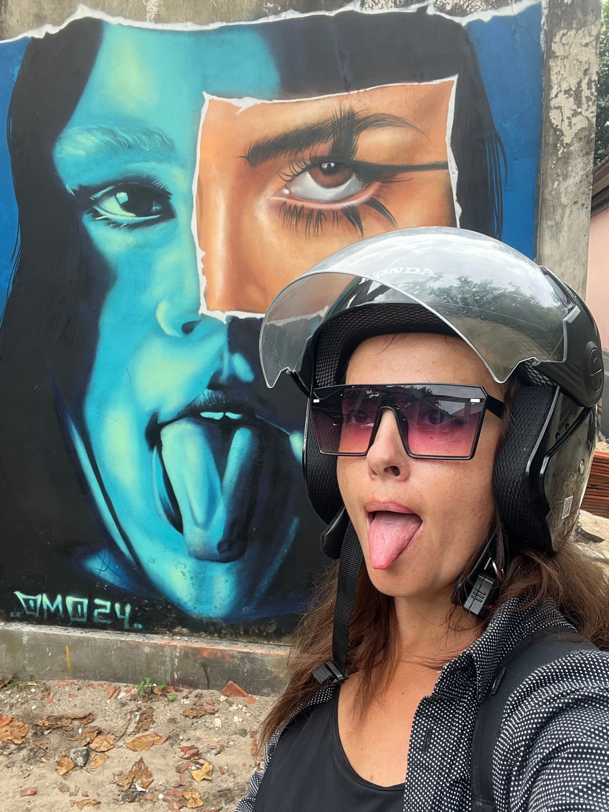 Bali street art murals draw selfies and close-ups in Kuta