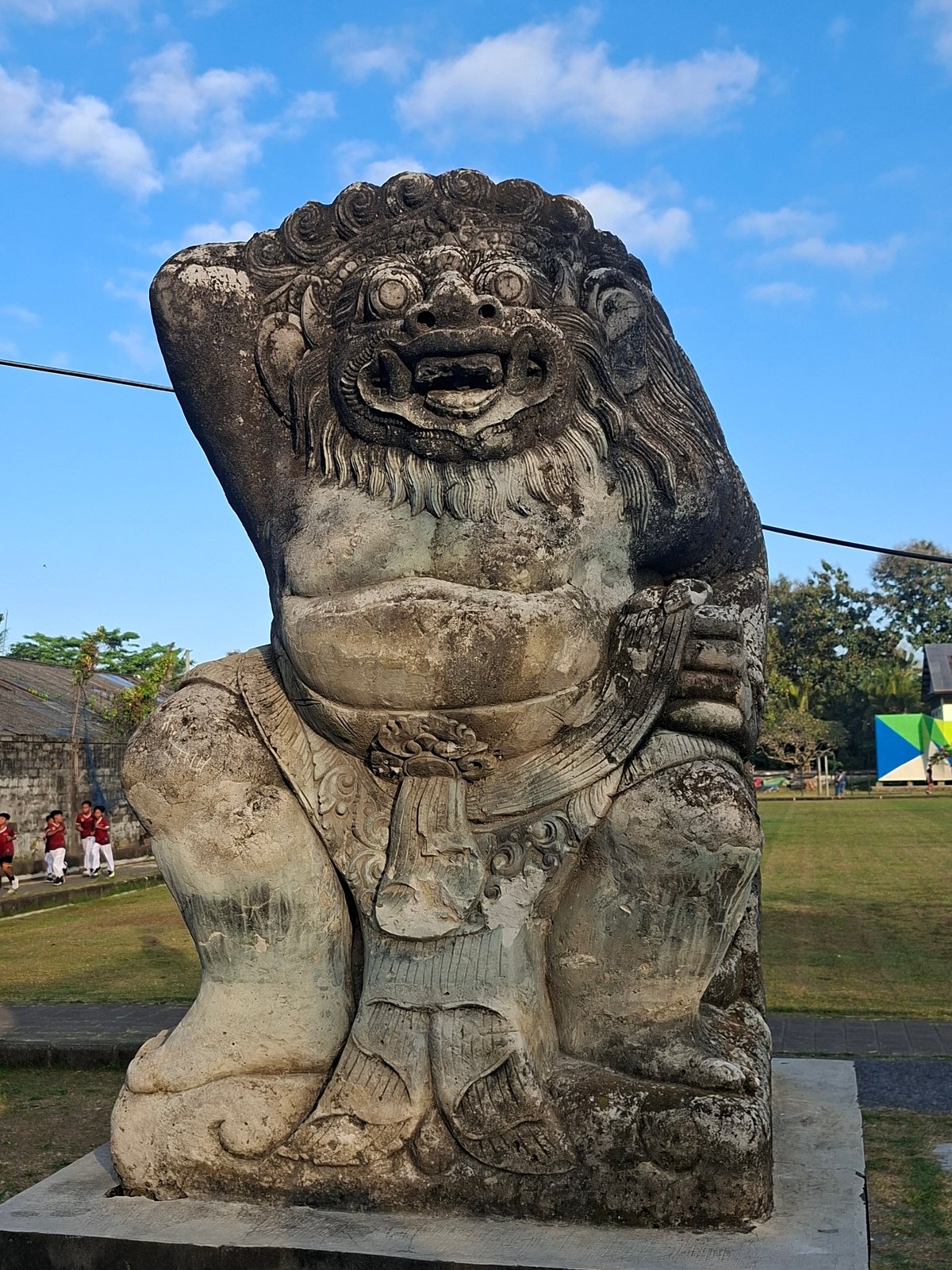 Everyday life around a Balinese public sports and civic hub
