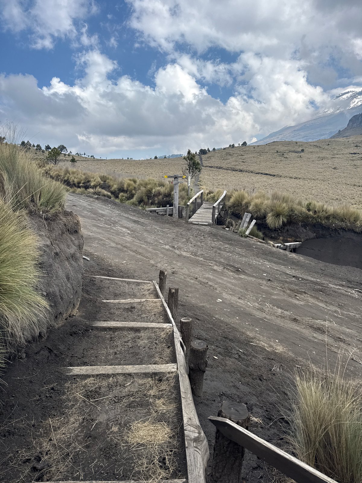 Hiker documents mountain trail near Tlamacas, Mexico