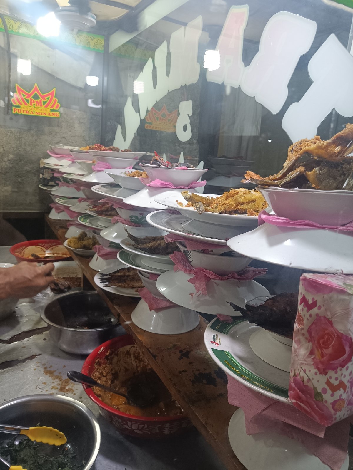 Everyday Depok snapshots: food, a mosque, and random phone grabs