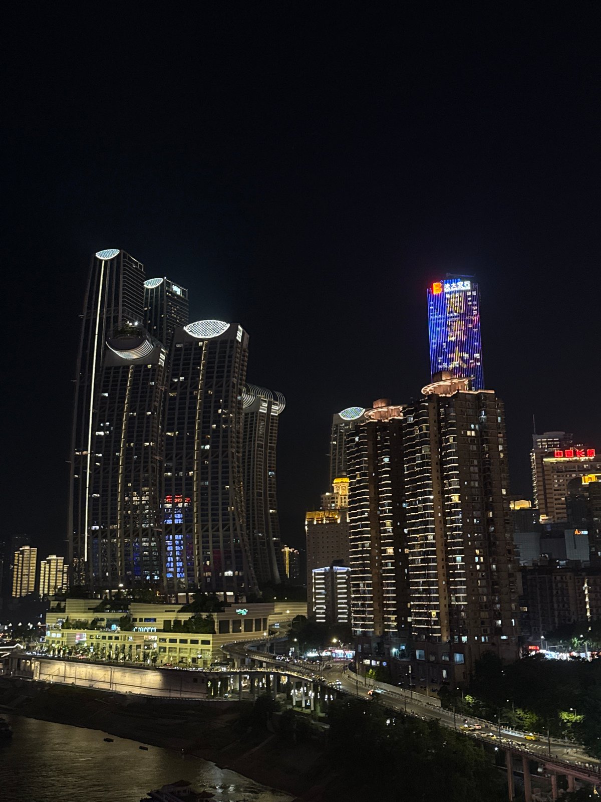 Evening tourist activities documented in Chongqing's Yuzhong District