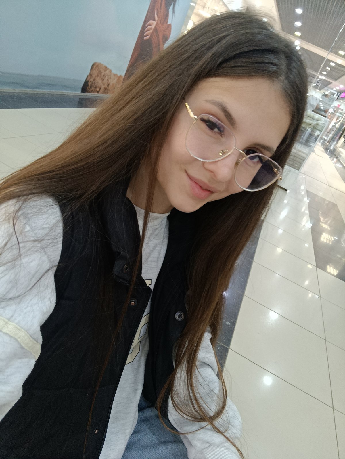 Shopping mall tour documented in Сепыч, Russia