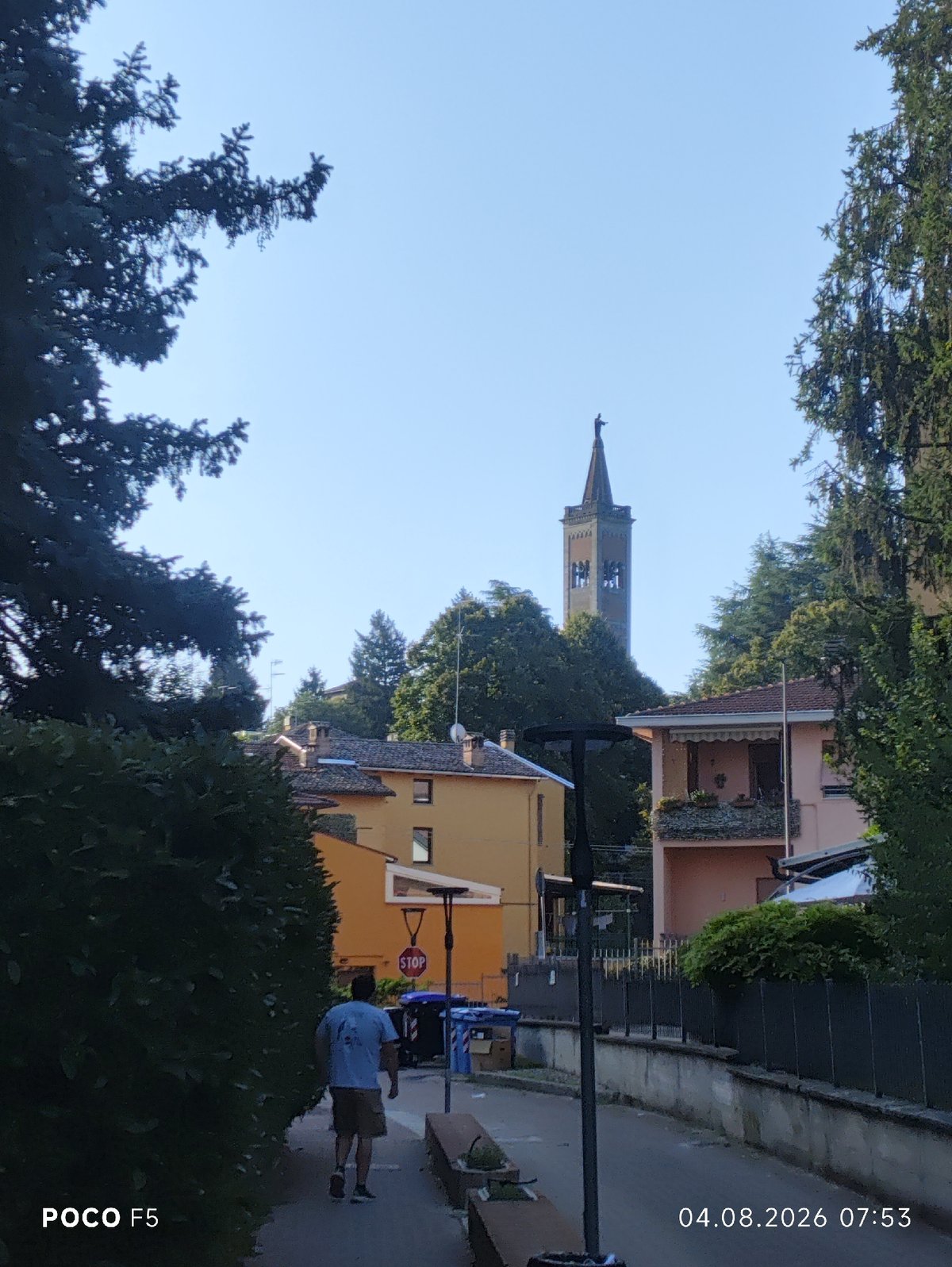 Morning stroll through Collecchio streets, gardens, and a construction site