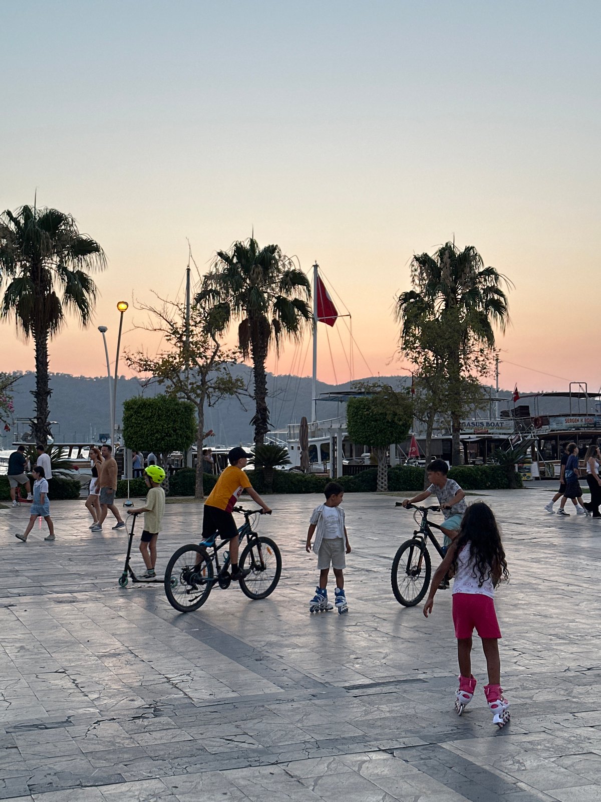 Summer evening on the Fethiye waterfront with live street music