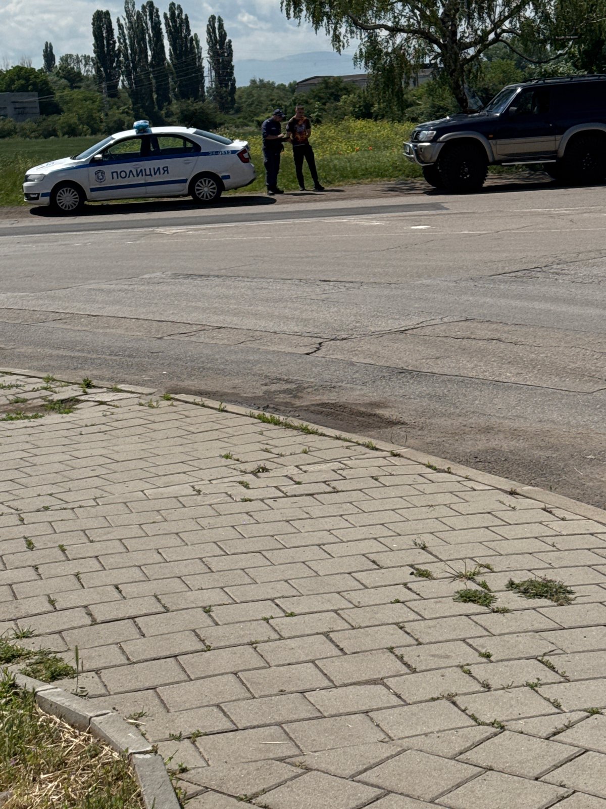 Sofia morning: police car spotted, photo studio prepped