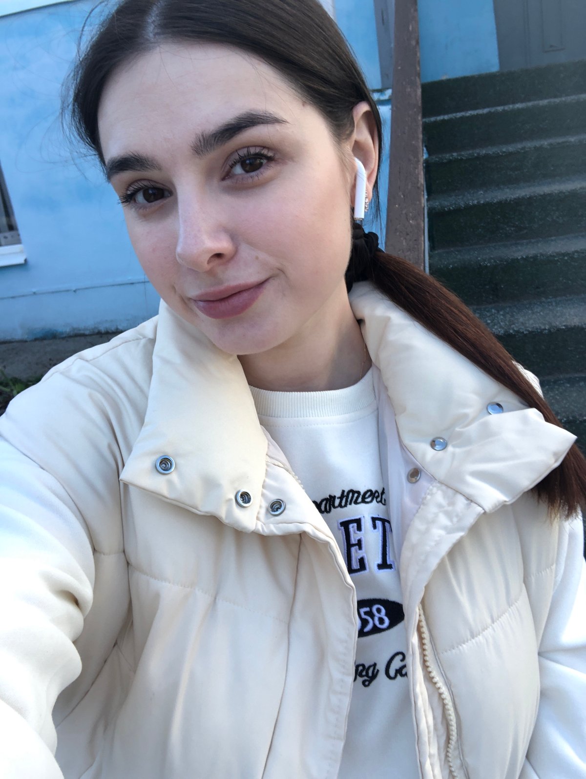 Woman takes selfies, baby photographed in Chaikovsky, Russia