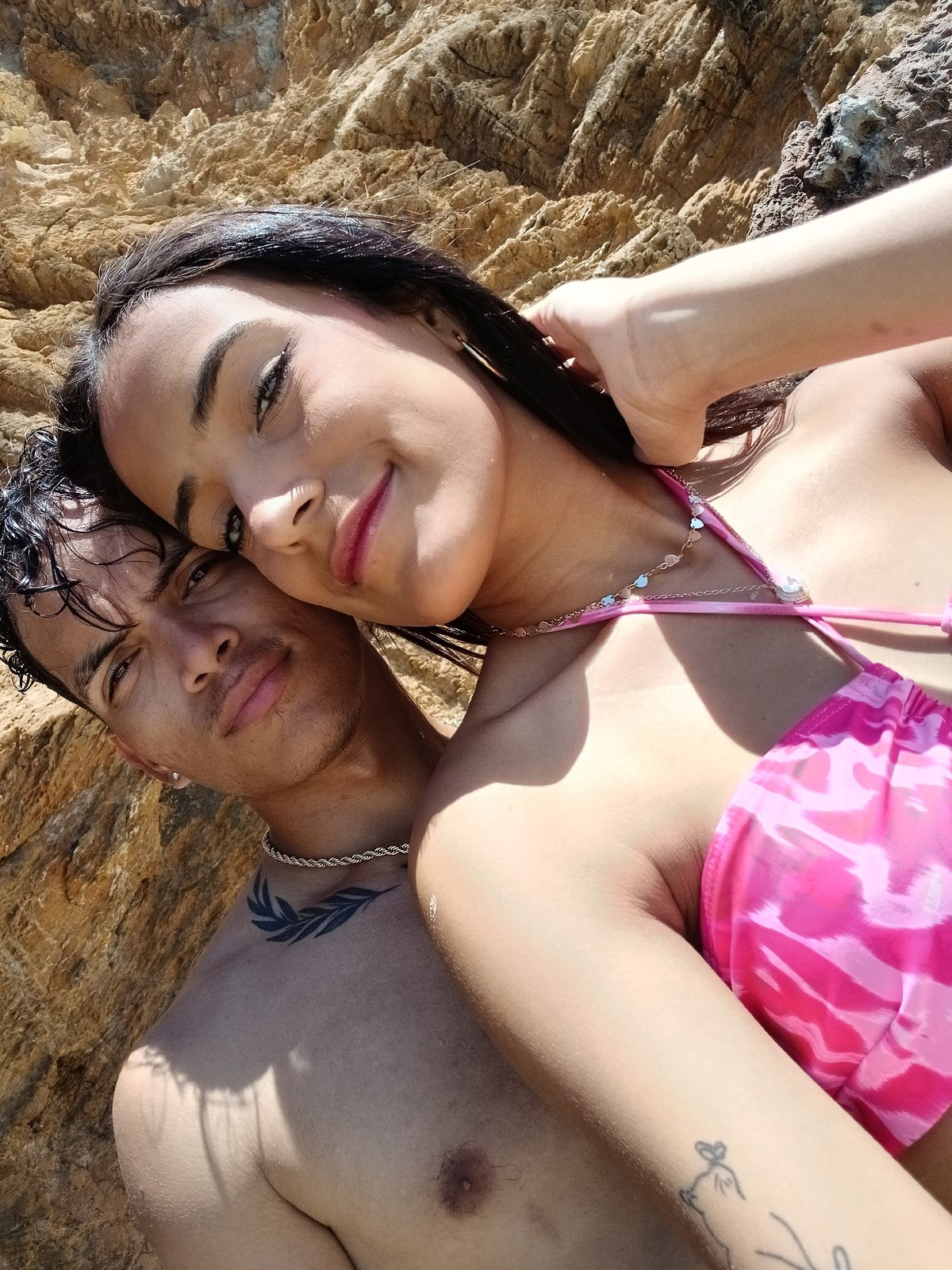 Couple enjoys beach day in Altagracia, Venezuela