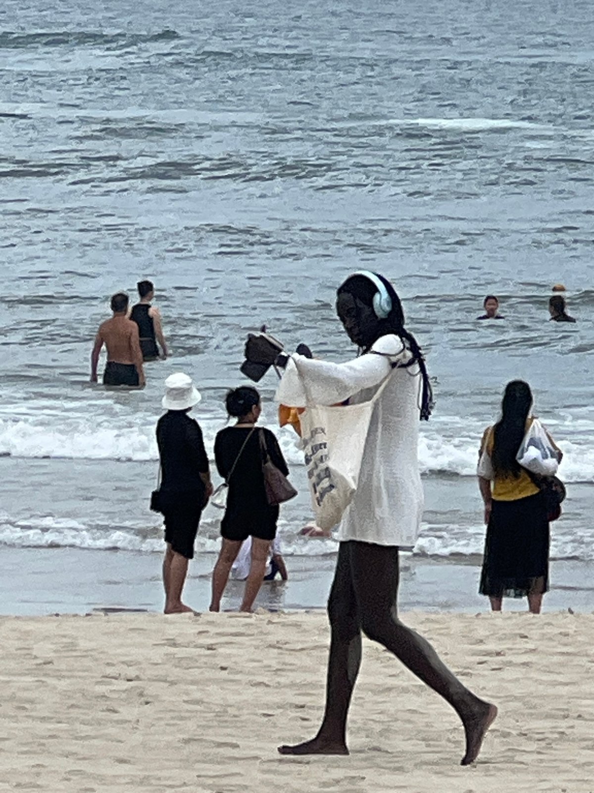 Cloudy morning beach day at My Khe, Đà Nẵng