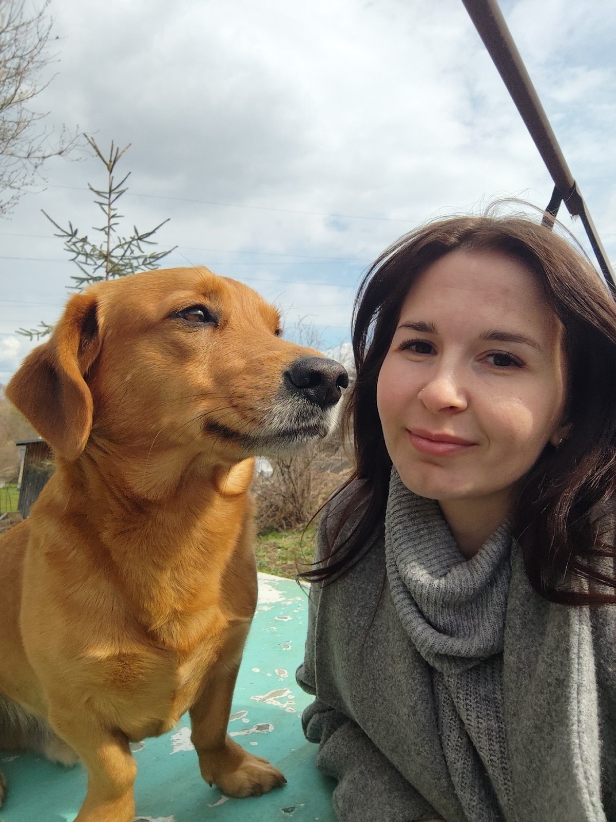 Casual outdoor moments documented in Фоки, Russia Friday morning