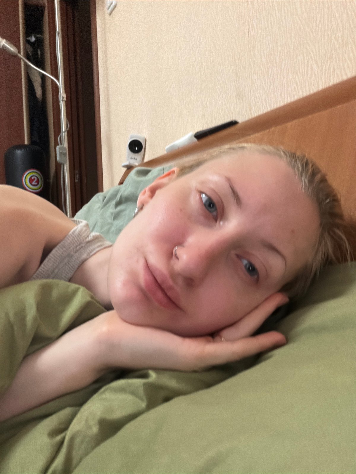 Lazy morning selfies and outdoor portraits in Saint Petersburg