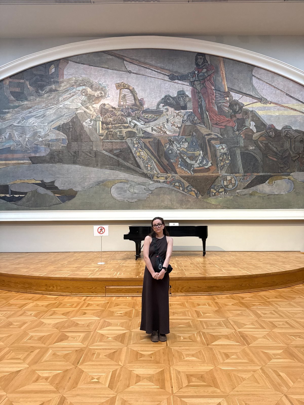 Art collection documented at Moscow cultural institution Monday morning