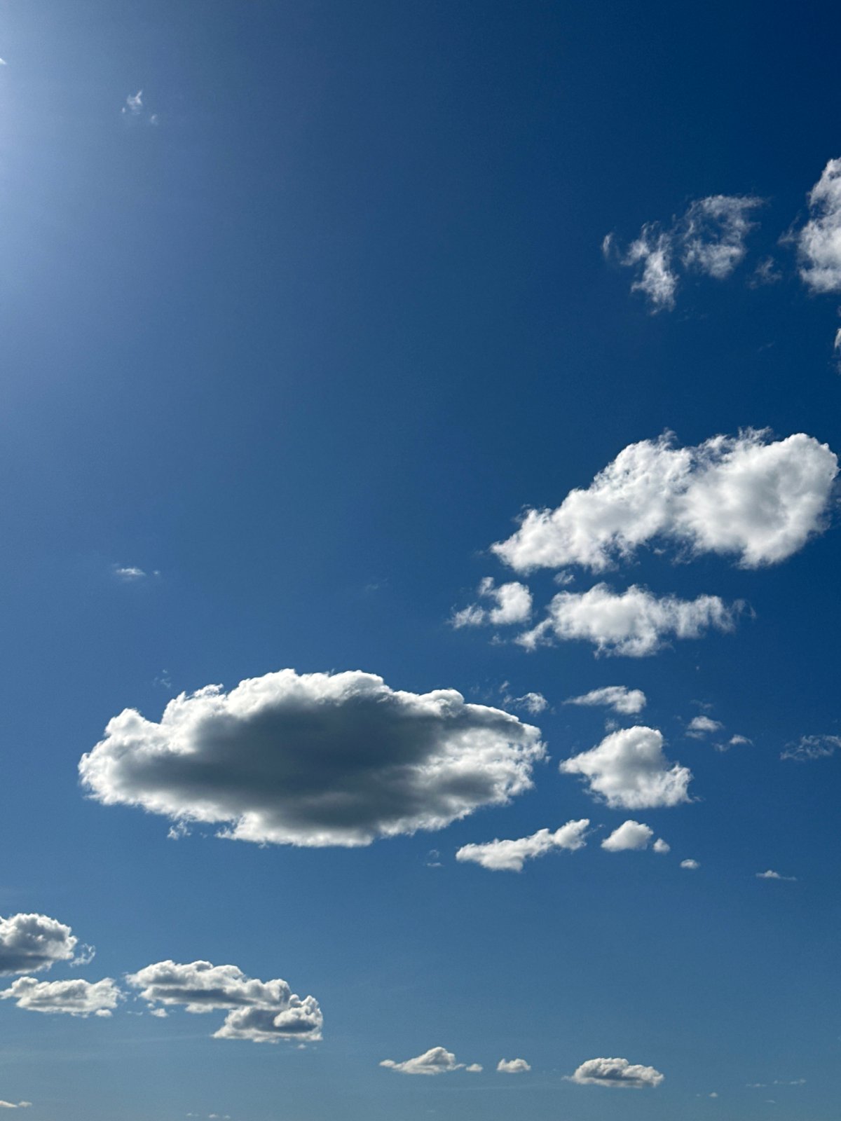 Toy photography and sky shots around a residential complex