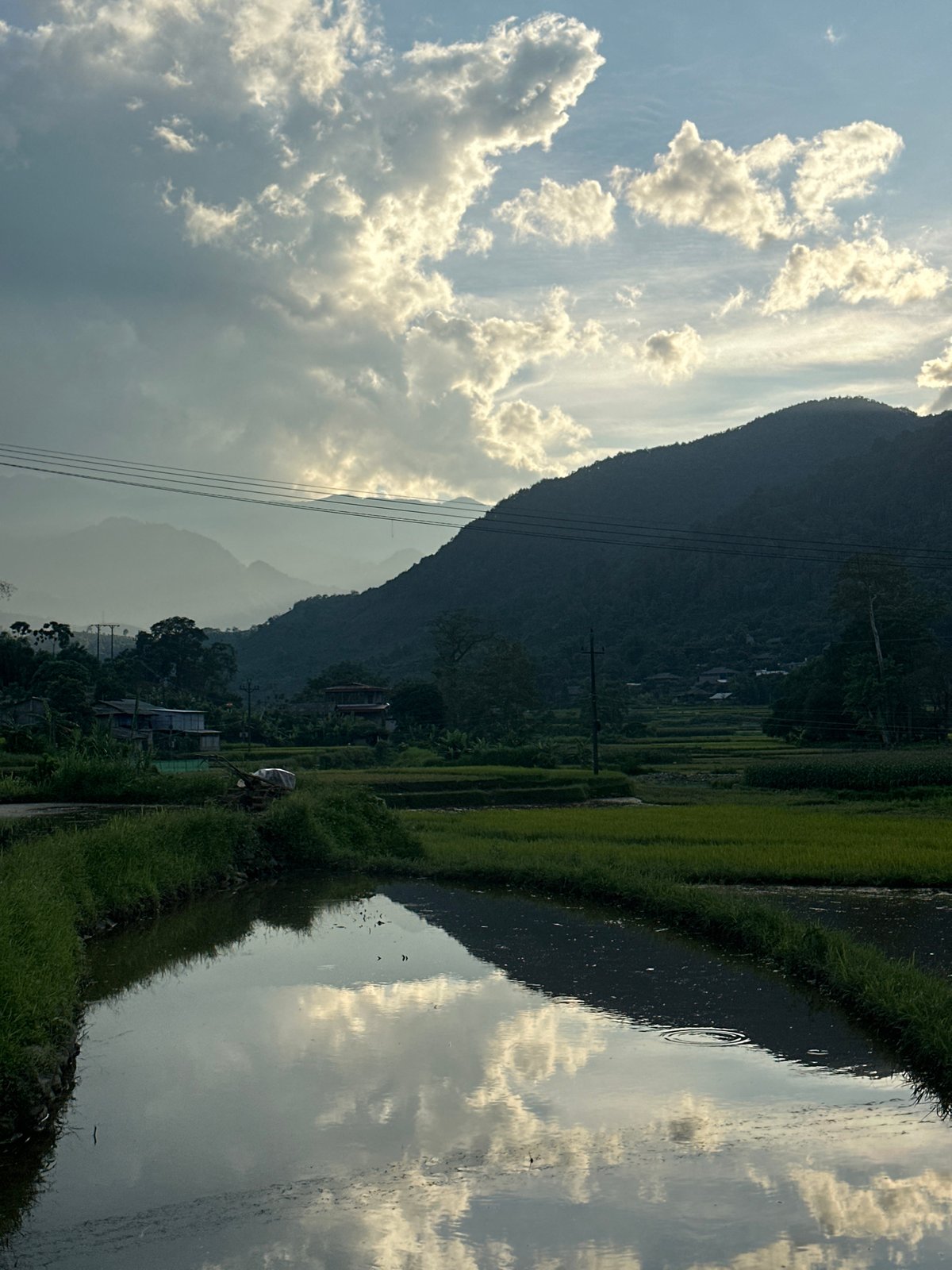 Rural Vietnam landscapes and group portrait documented in Gia Hội