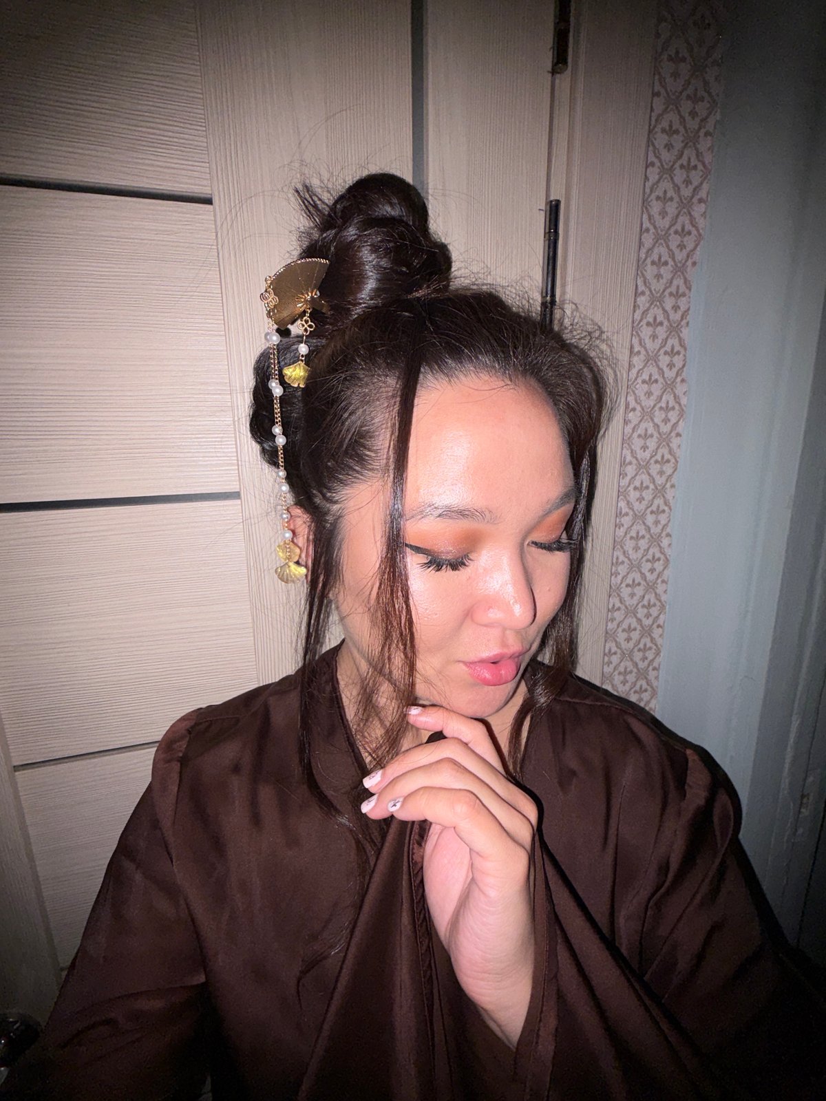Elegant hair accessory and dressy outfit in Chaikovsky, Russia