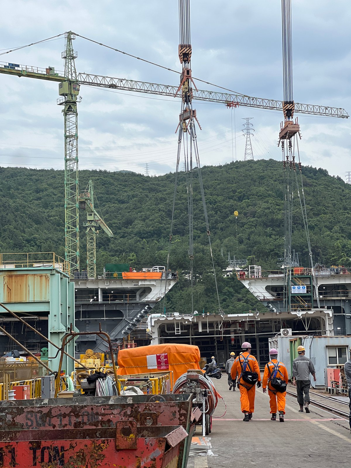 Inside a Geoje-si shipyard: cranes, hulls, and industrial interiors