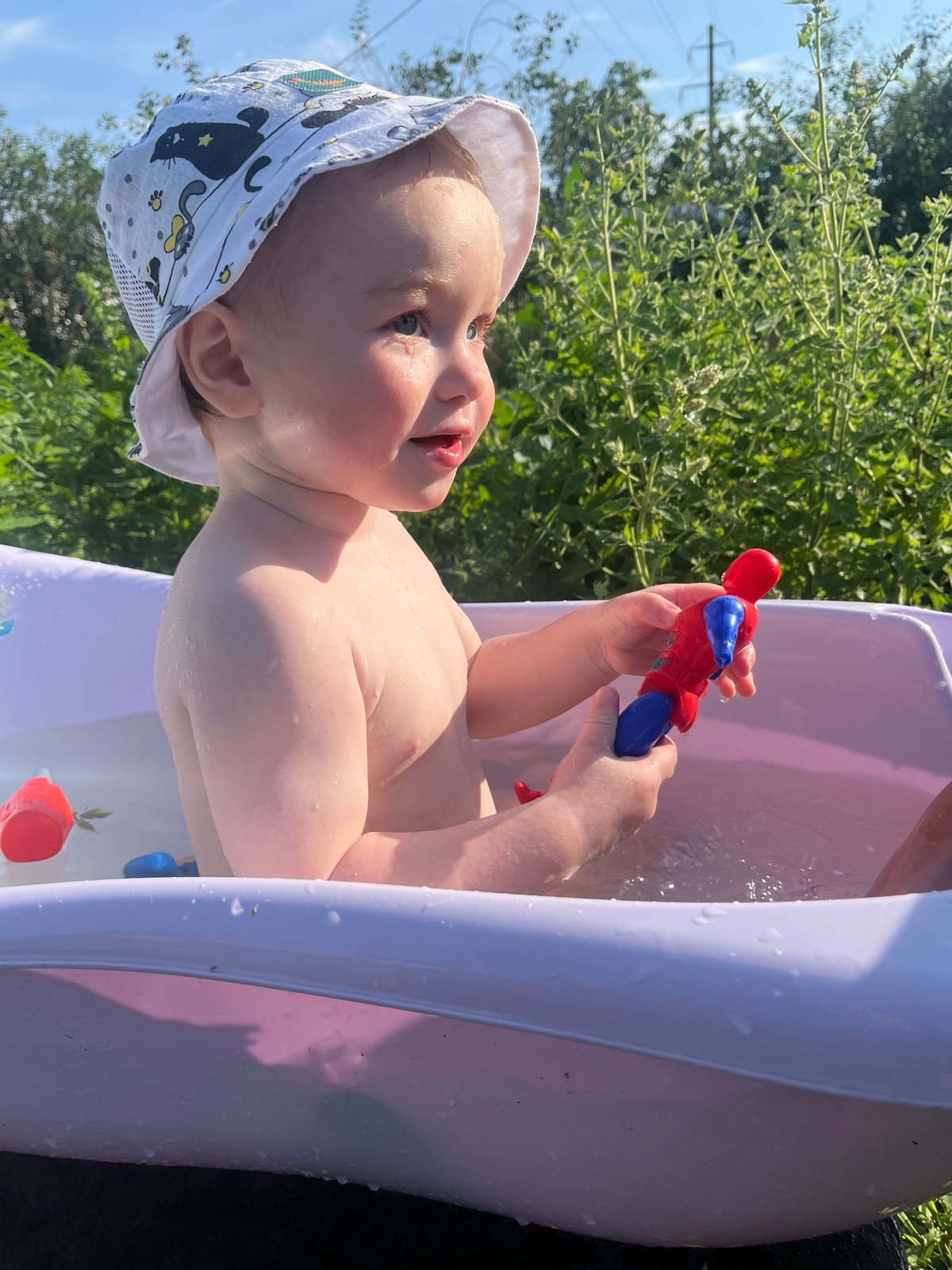 Backyard tub time on a summer day in Chaikovsky