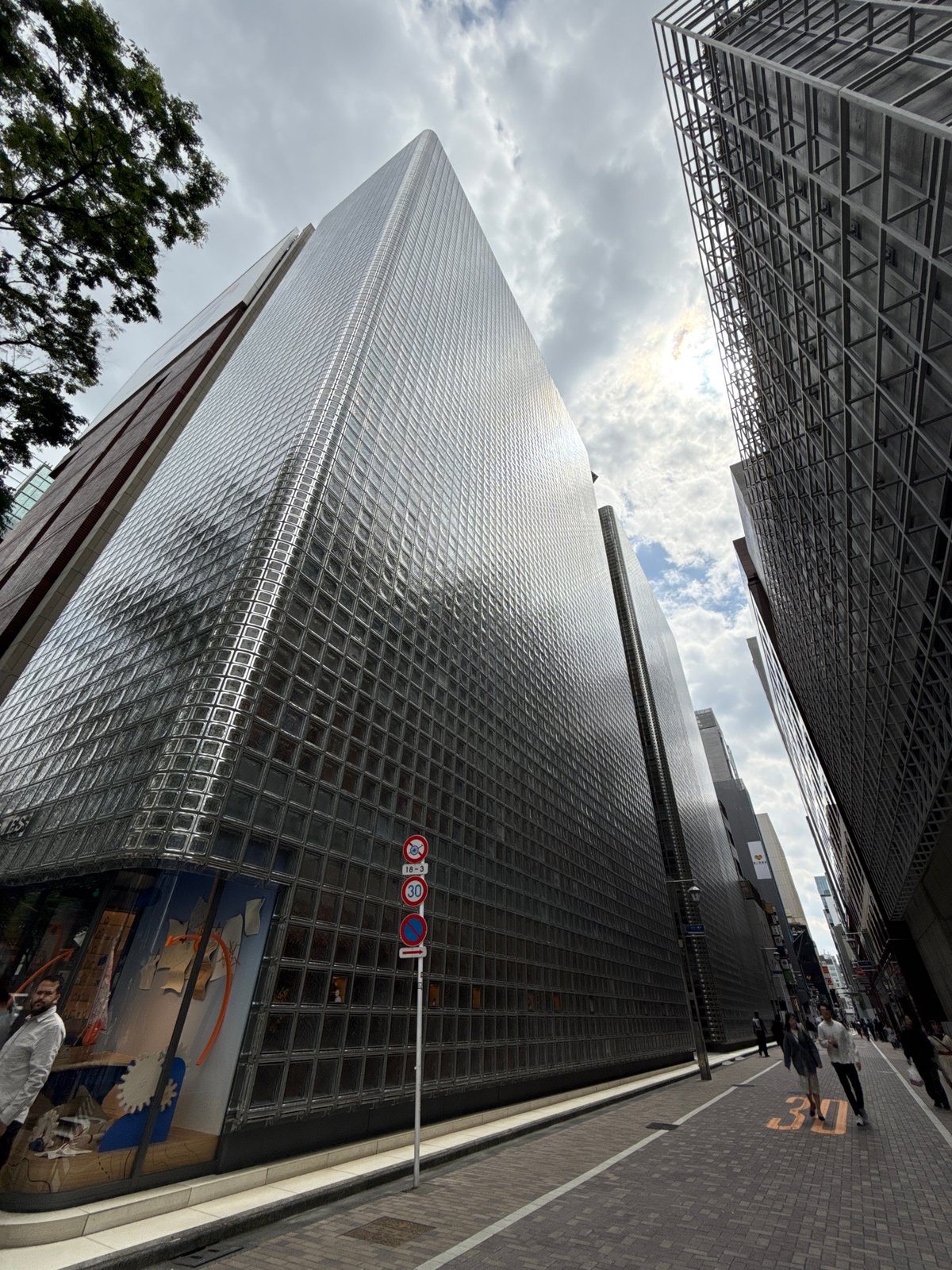Morning stroll through Tokyo's Ginza captures luxury stores, architecture