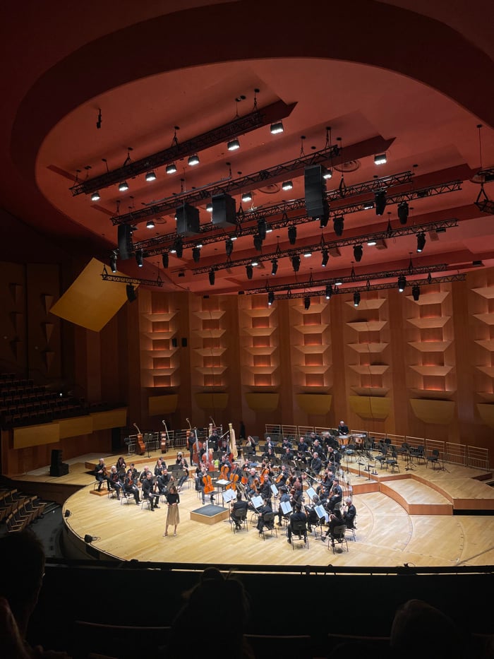 Orchestra performs at Lyon's Auditorium Maurice Ravel to sparse crowd