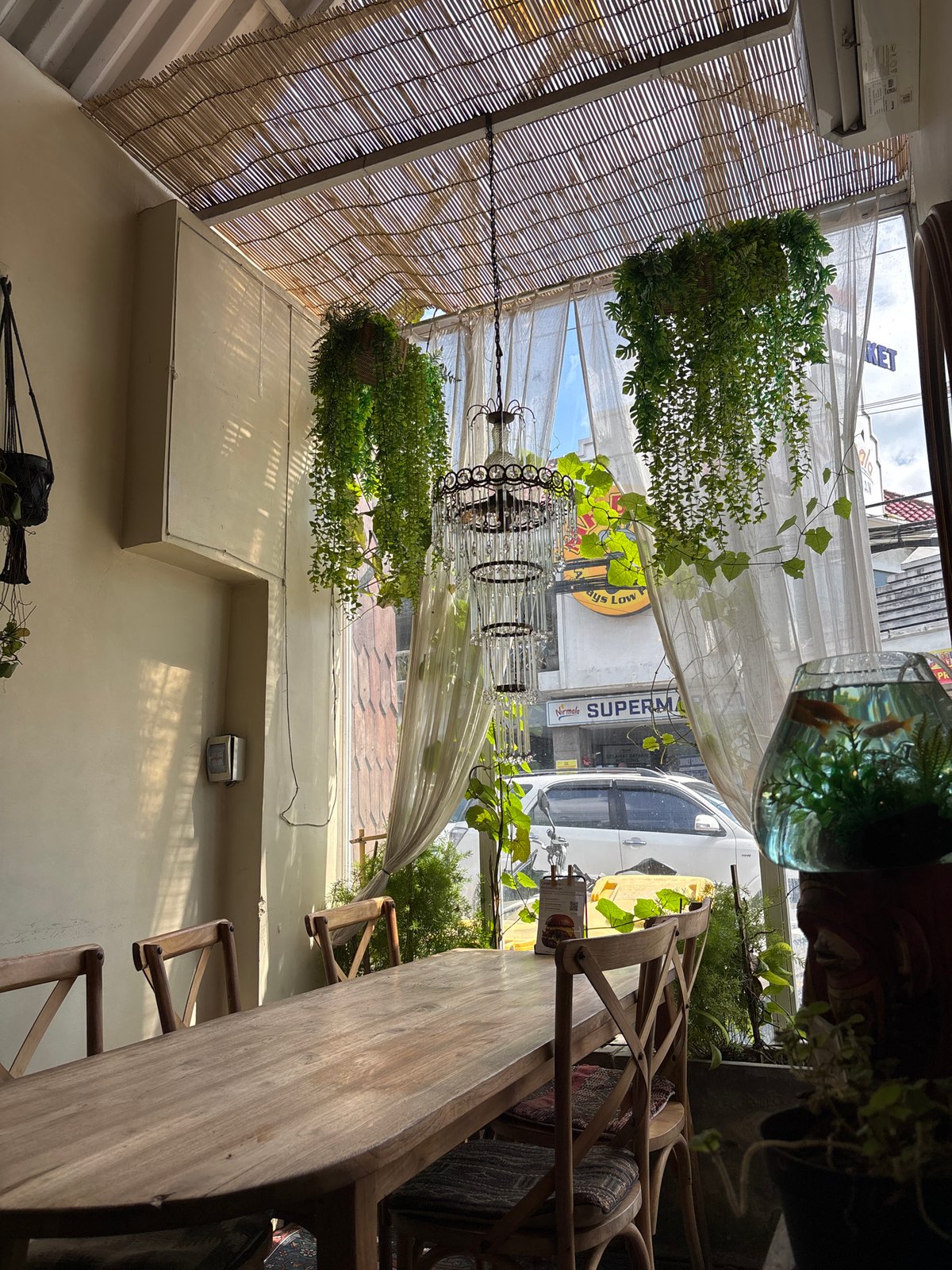 Cafés, street food, and local streets in Kuta Selatan