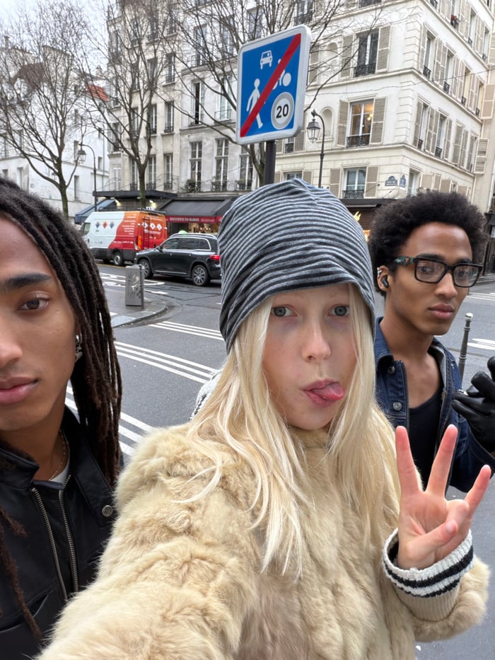 Ordinary Paris moments documented across city districts Tuesday afternoon
