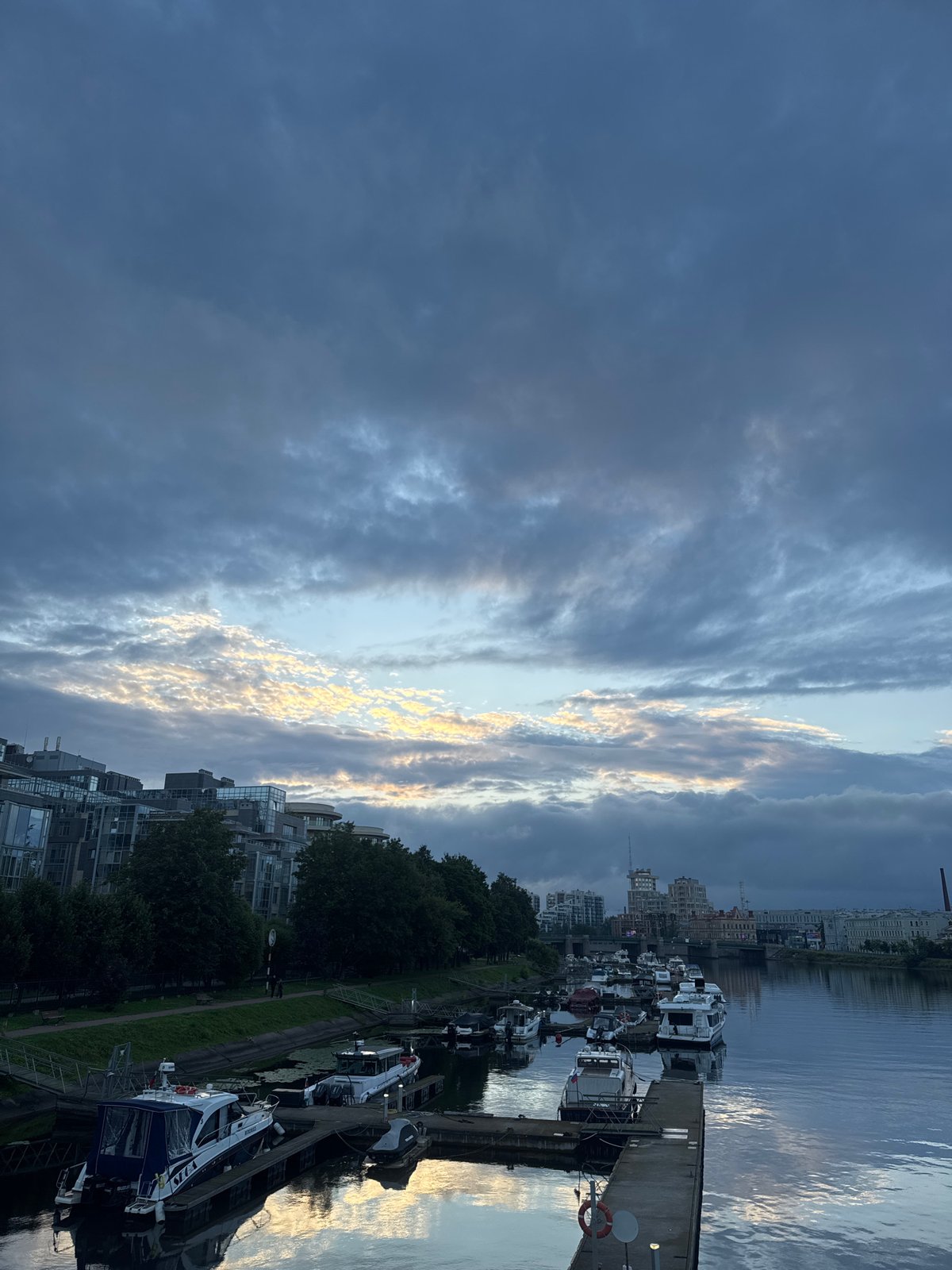 Along the Neva: bridges, waterfront, and modern Saint Petersburg