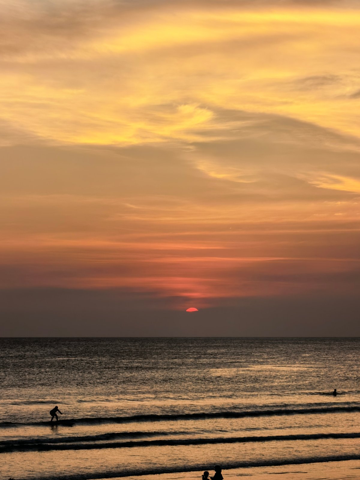 Kuta Beach sunset tracked across 18 minutes