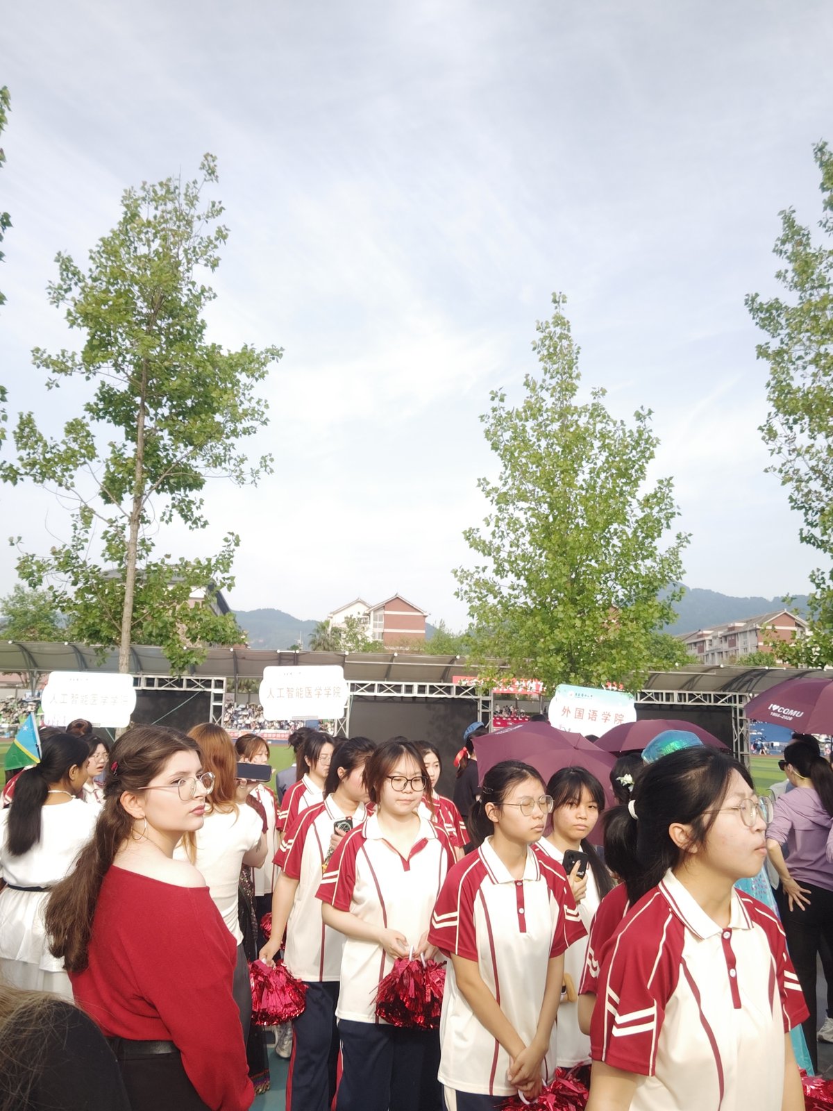 Students gather for outdoor ceremony in Chongqing High-tech Zone