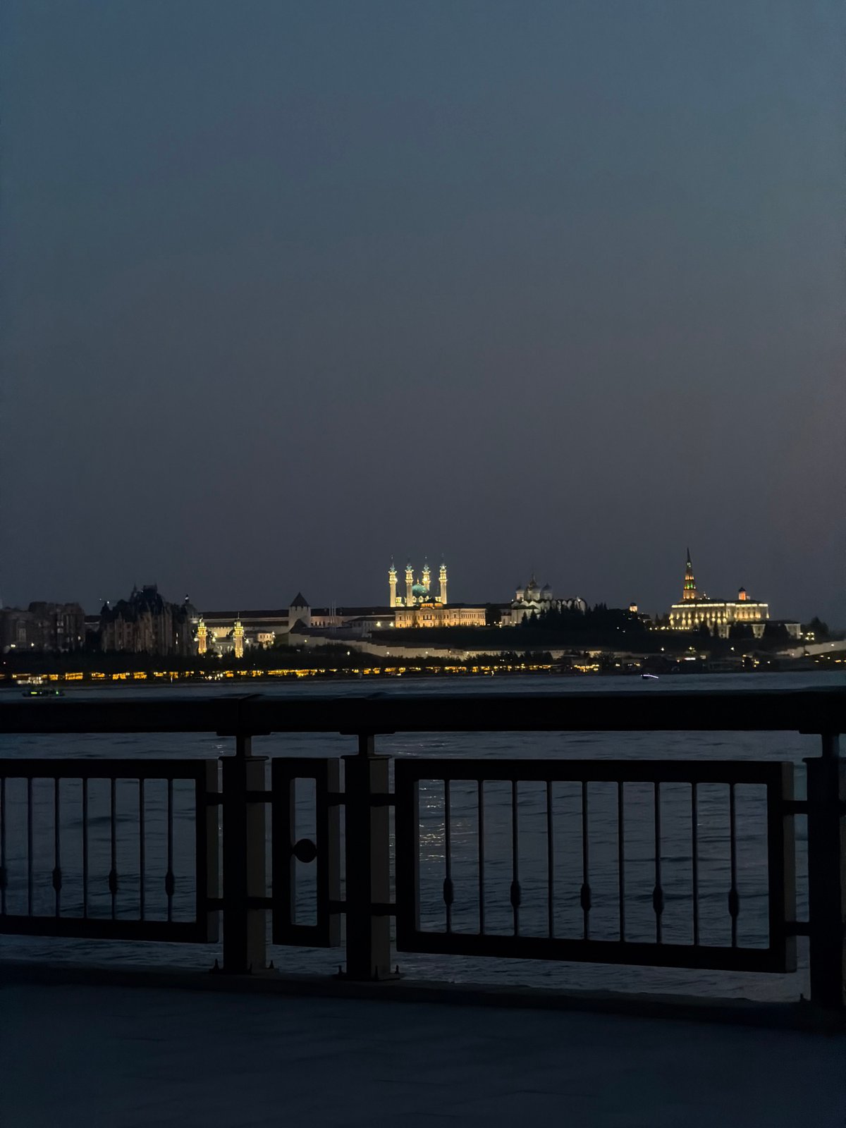 Evening cityscape observed by witnesses in Kazan, Russia