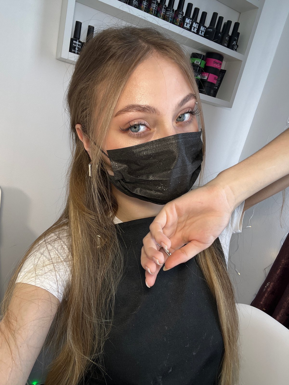 Masked youth with eyebrow piercing observed in Фоки, Russia