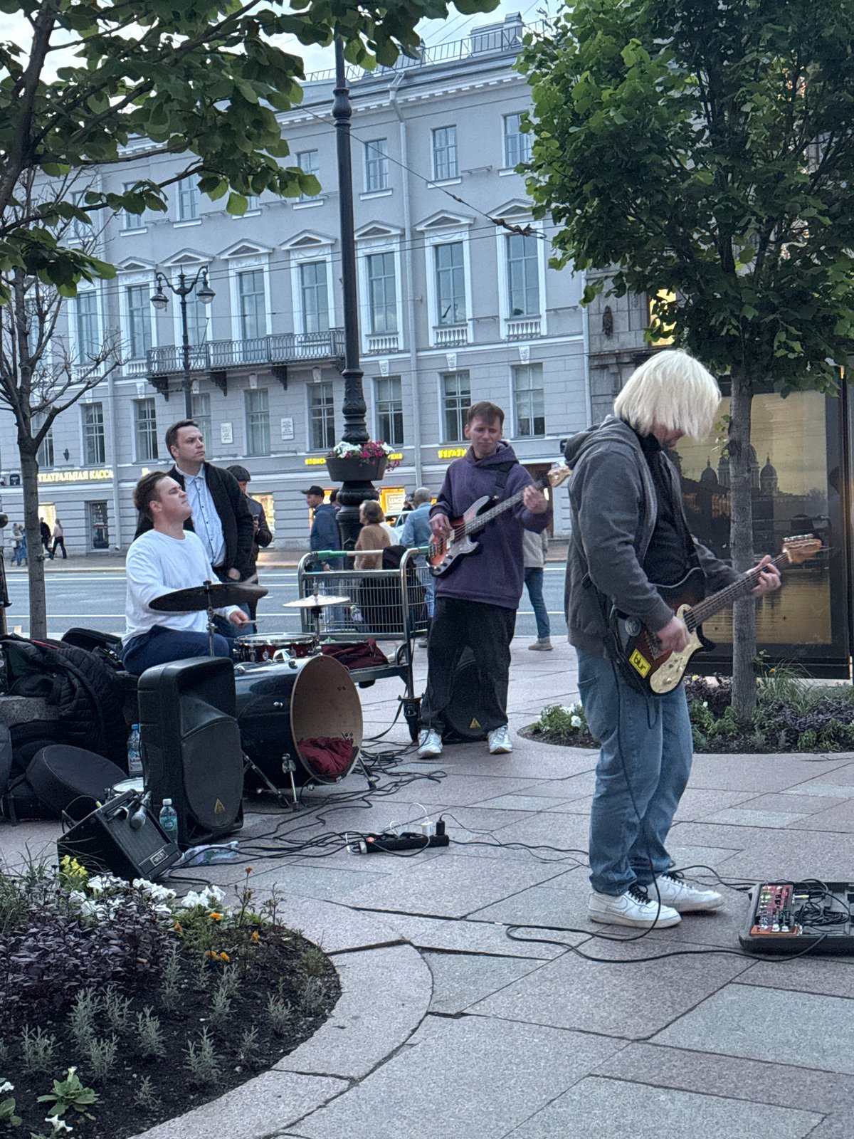 Street band plays into the evening on Nevsky Prospekt