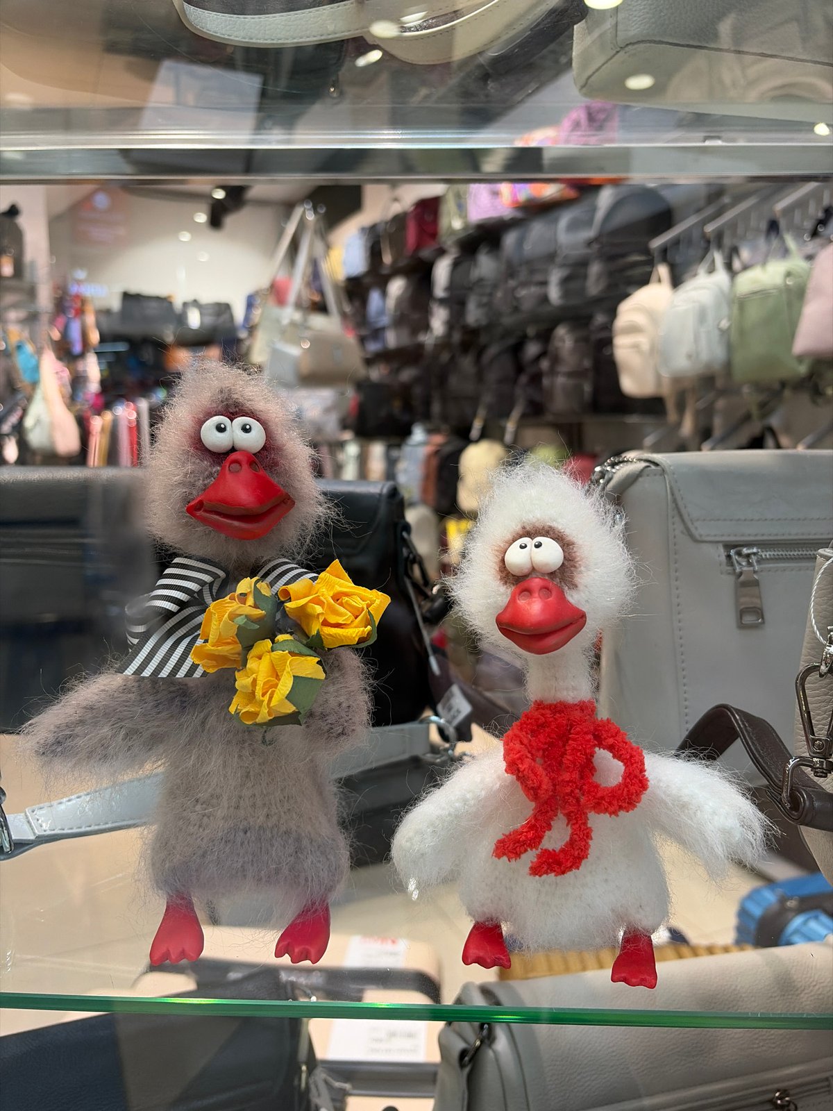 Spring displays and portraits captured in Izhevsk shops