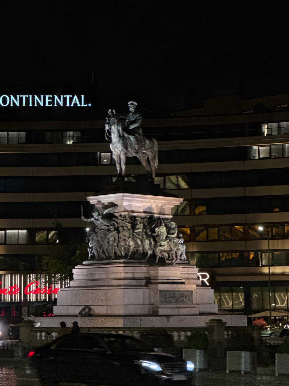 Evening street scenes captured across central Sofia during spring bloom