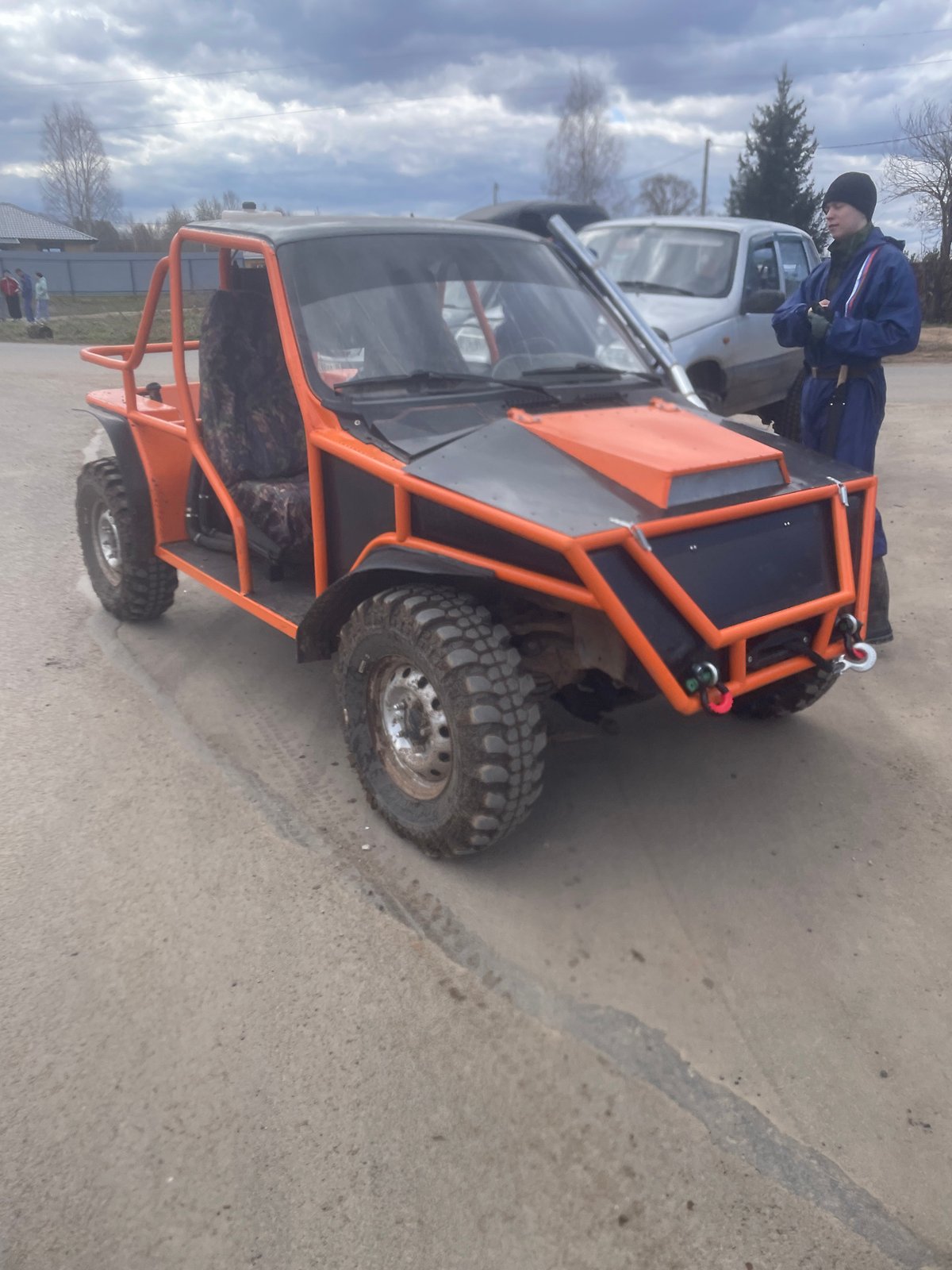Off-road vehicle gathering documented in Русский Вожой, Russia