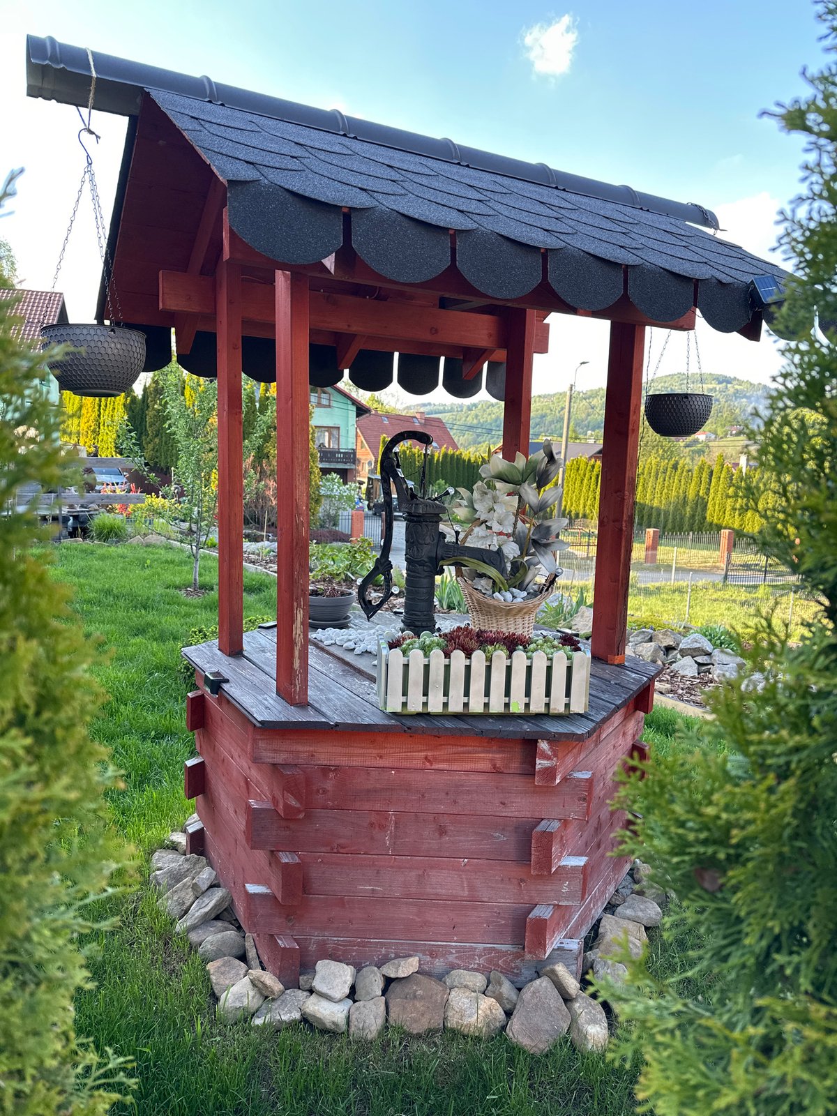 Spring garden scenes documented in Wisła, Poland