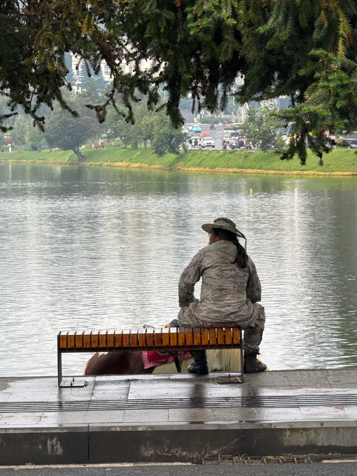 Daily life documented around Da Lat's Xuan Huong Lake
