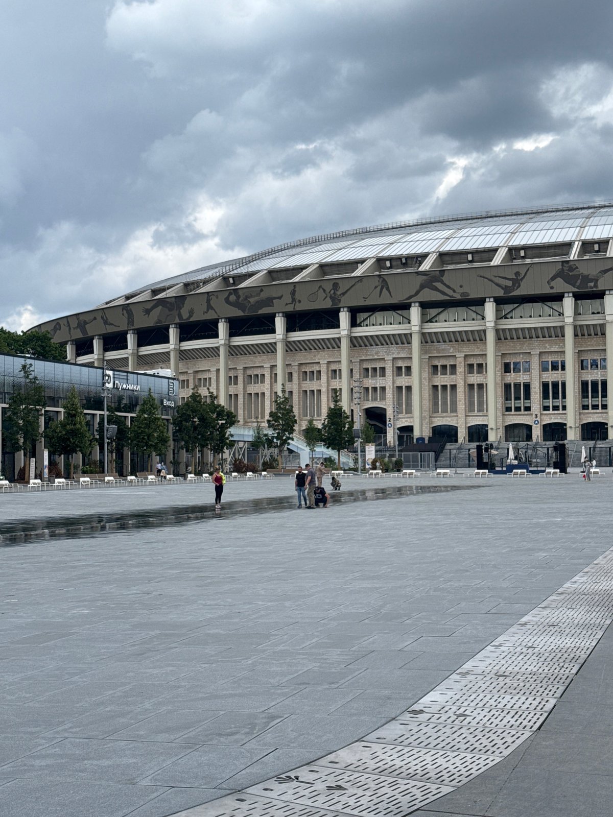Morning walk around Luzhniki Stadium and the Sparrow Hills area