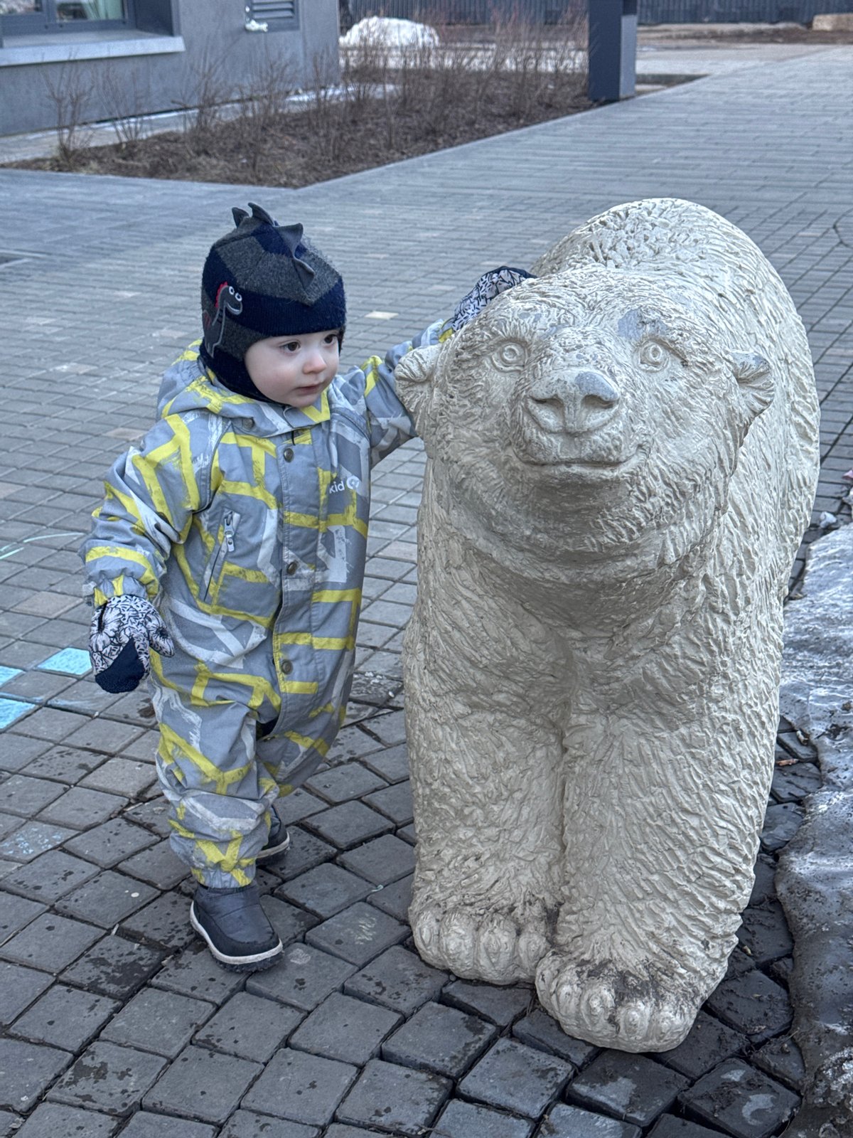 Daily life moments captured across Izhevsk, Russia